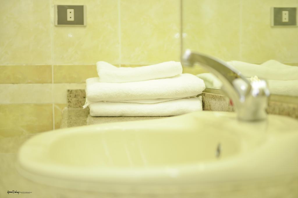Maxim Inn Marina Lake View El Alamein Room photo